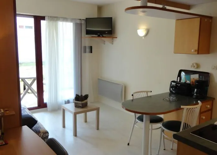 Studio, Terrasse, Piscine, Plage, Les Minimes * La Rochelle (Charente-Maritime)